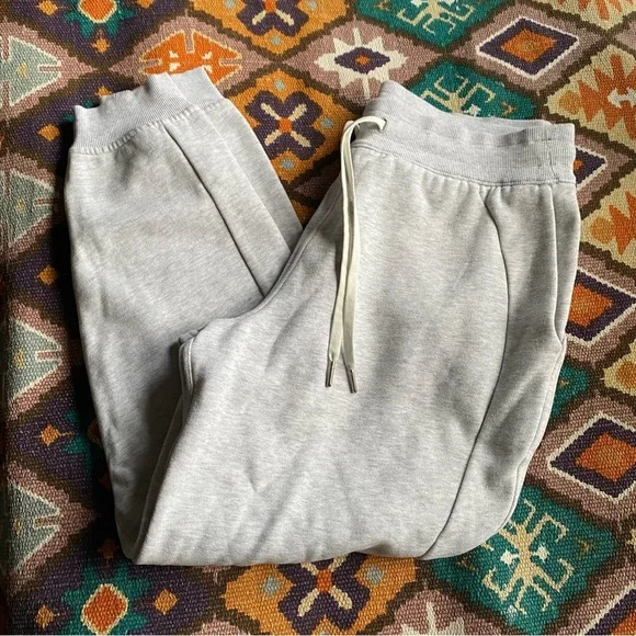 Lululemon Athletica Scuba High Rise Jogger Pants Light Grey Women’s Size 12 - Picture 7 of 10